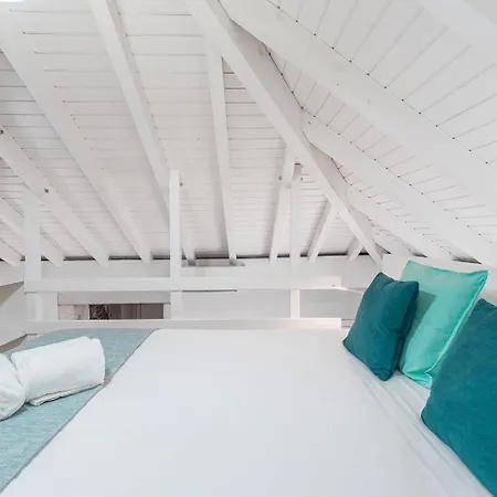 Guestready - Charming Tree * Porto